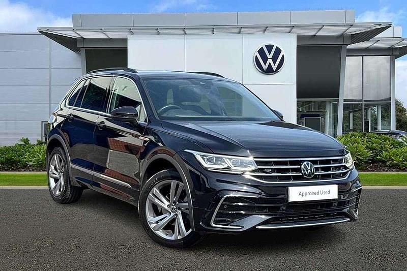 Black Used 2023 VW Tiguan R-line Edition SUV | £27,756 (Fair price) - Image 1/4