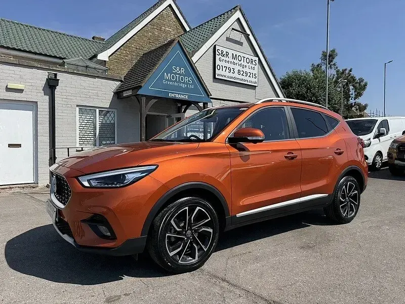 Used MG ZS Exclusive 106 HP (77 kW) 2024 Orange SUV