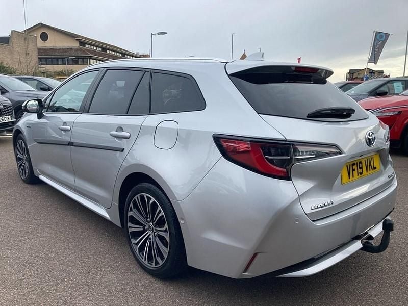 Usado Toyota Corolla Design 2019 Prateado Carrinha