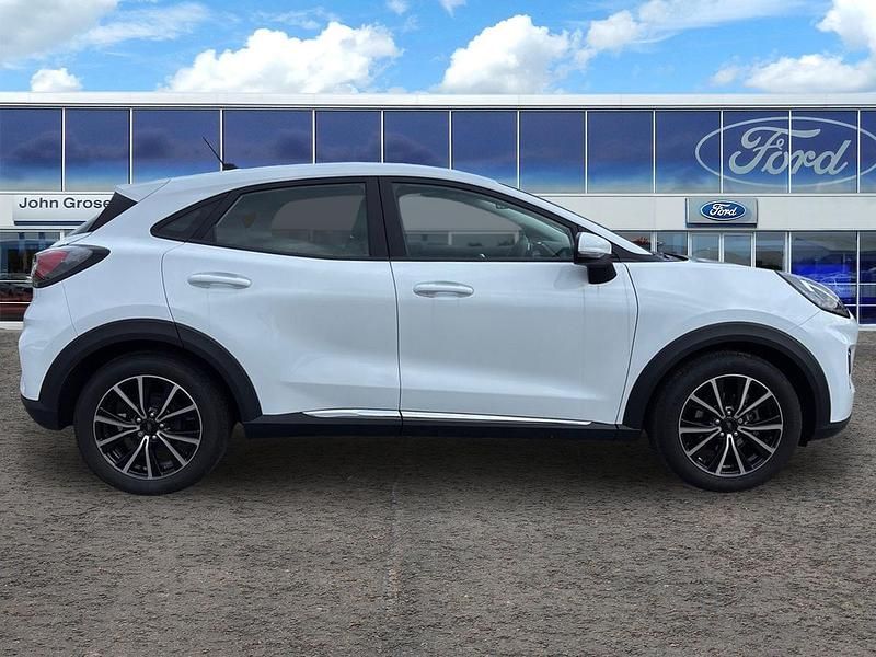 Used Ford Puma Titanium 2023 White Hatchback