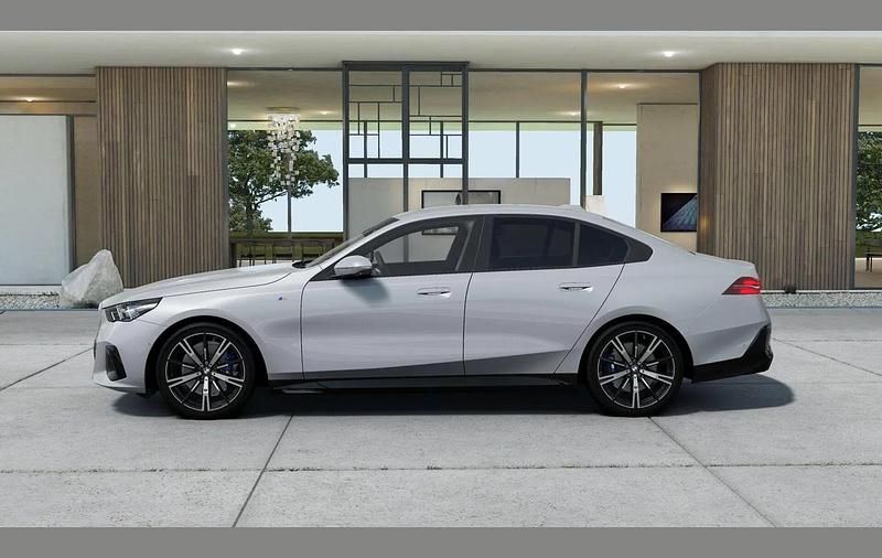 Used BMW 520 M Sport 205 HP (150 kW) 2025 Grey Sedan