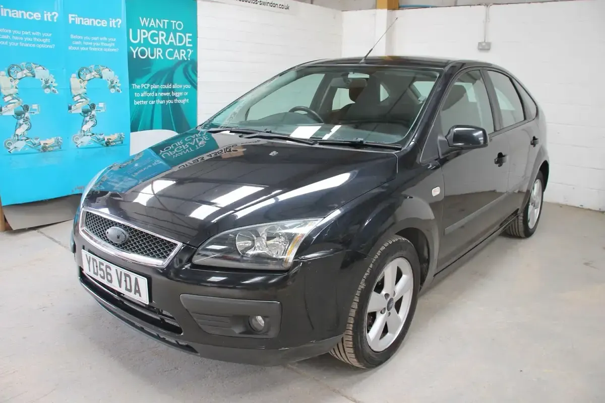 Used Ford Focus Zetec 100 HP (73 kW) 2006 Black Hatchback