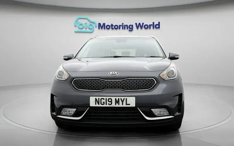 Used Kia Niro 141 HP (103 kW) 2019 Grey SUV