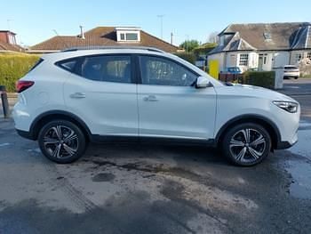 Usado MG ZS Excite 111 CV (81 kW) 2024 Blanco SUV