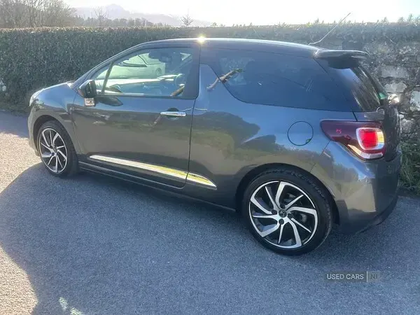Used DS Automobiles DS3 Prestige 2018 Grey Hatchback