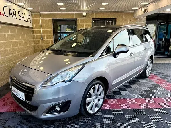 Used Peugeot 5008 Allure 118 HP (86 kW) 2017 Grey MPV