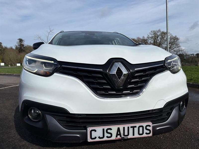 Used Renault Kadjar Signature 2016 White SUV