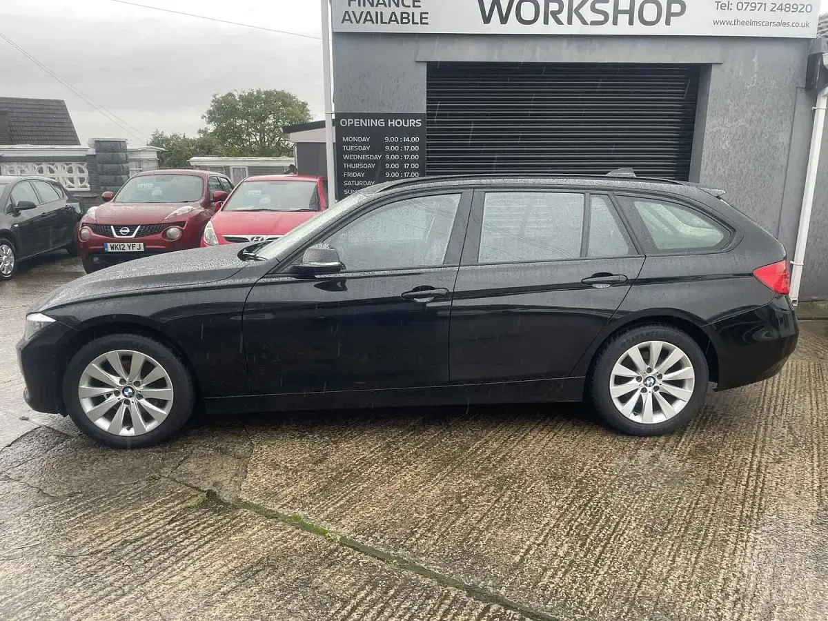 Used BMW 320 2014 Black Estate