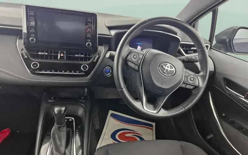 Usado Toyota Corolla 122 HP (89 kW) 2021 Azul Carrinha