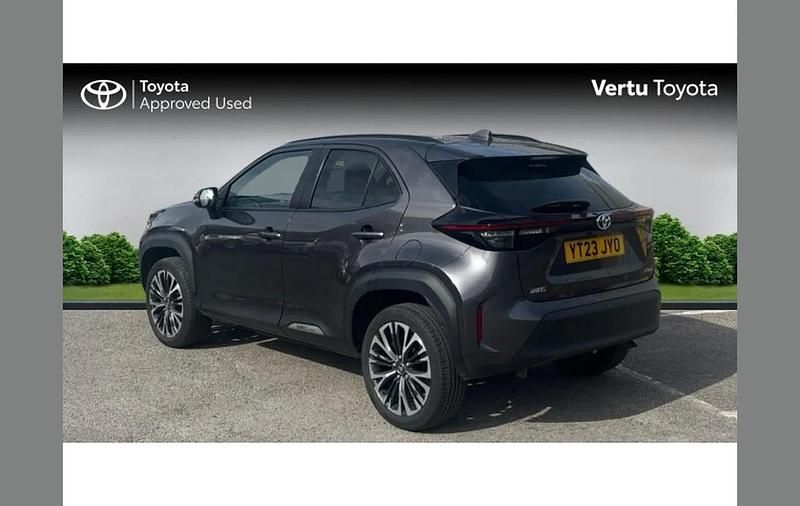 Used Toyota Yaris Cross 113 HP (83 kW) 2023 Grey SUV
