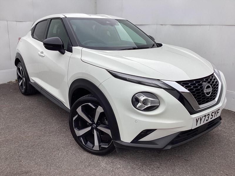 White Used 2023 Nissan Juke Tekna SUV | £15,990 (Fair price) - Image 1/4
