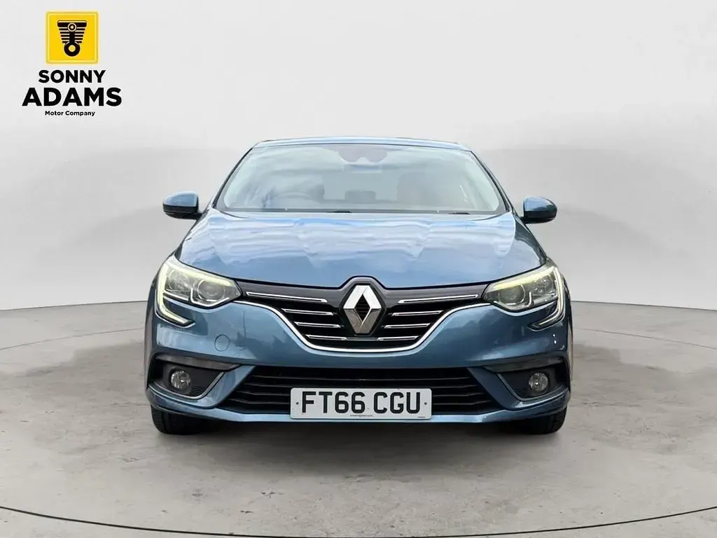 Used Renault Mégane Dynamique 130 HP (95 kW) 2017 Blue Hatchback