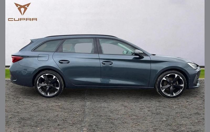 Used Cupra Leon 147 HP (108 kW) 2024 Grey Estate