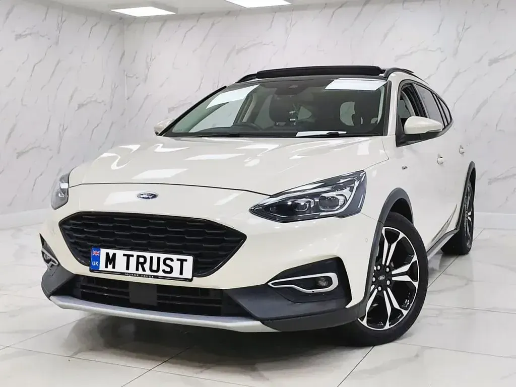 Used Ford Focus Active X 125 HP (91 kW) 2020 White Estate
