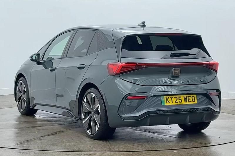 Used Cupra Born e-Boost 239 kW (326 HP) 2025 Green Hatchback