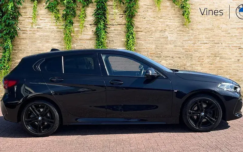 Used BMW 118 M Sport 136 HP (100 kW) 2023 Black Hatchback