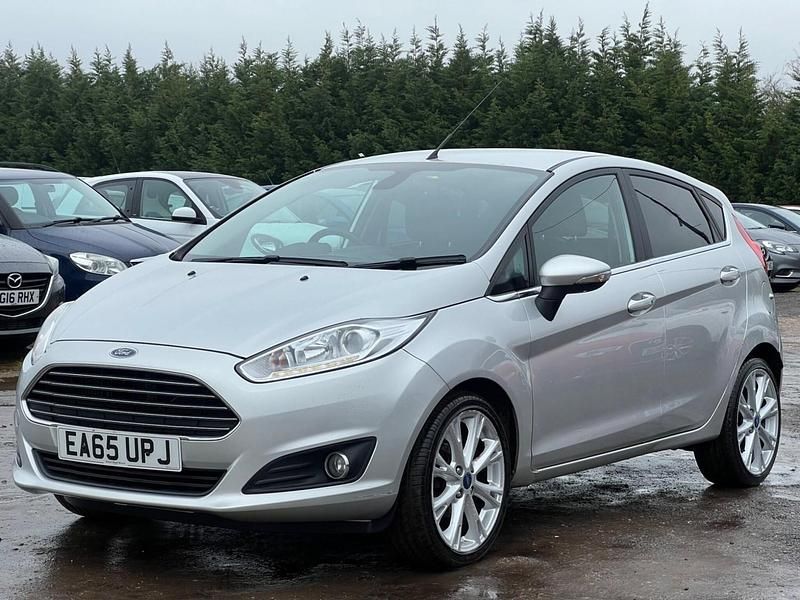 Used Ford Fiesta Titanium 2015 Silver Hatchback