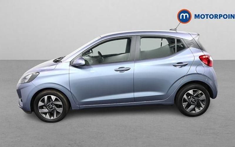 Used Hyundai i10 Advanced 63 HP (46 kW) 2025 Blue Hatchback