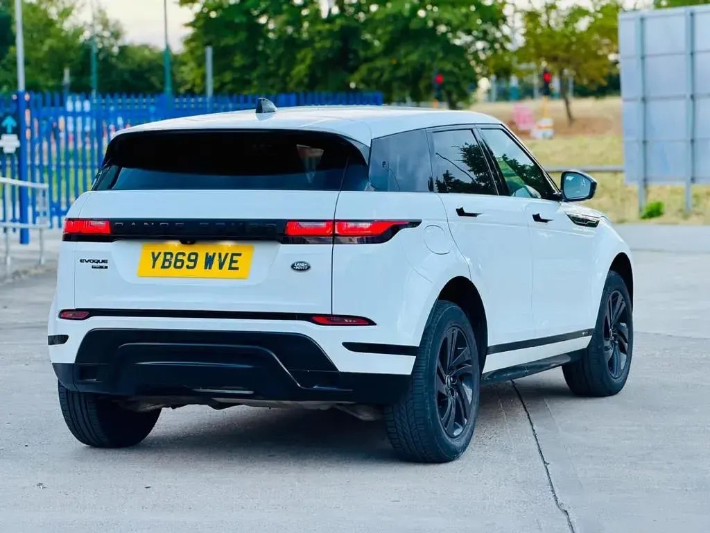 Used Land Rover Range Rover evoque R-Dynamic 2019 White SUV