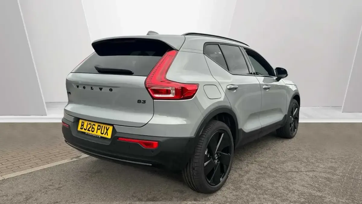 Used Volvo XC40 Plus 161 HP (118 kW) 2026 Grey SUV