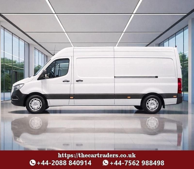Begagnad Mercedes Sprinter Progressive 2021 Vit Van