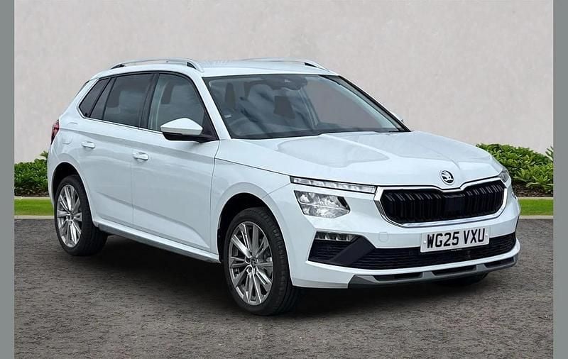 White Used 2025 Skoda Kamiq SE L SUV | £24,405 (A bit pricey) - Image 1/3