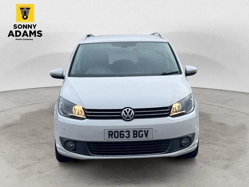 Used VW Touran Sport 140 HP (102 kW) 2013 White MPV