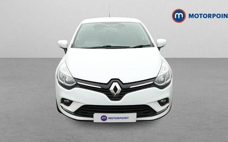 Used Renault Clio IV Iconic 90 HP (66 kW) 2019 White Hatchback