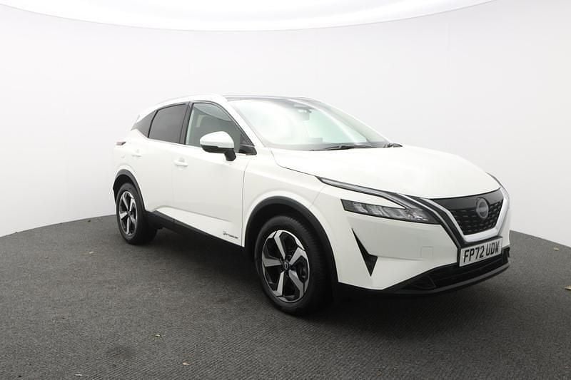White Used 2022 Nissan Qashqai N-Connecta SUV | £18,499 (Fair price) - Image 1/4