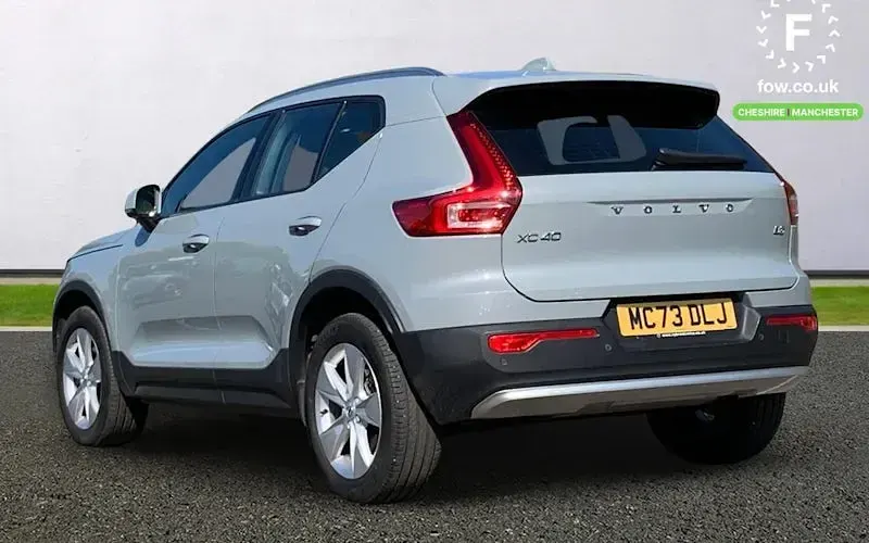 Used Volvo XC40 Core 163 HP (119 kW) 2026 SUV