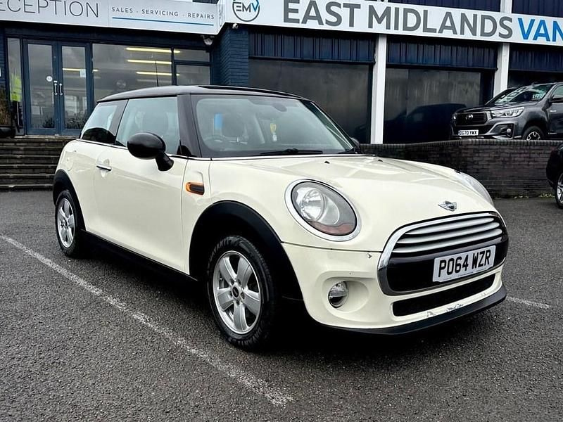 Used Mini Cooper Hatch 136 HP (100 kW) 2014 White Hatchback