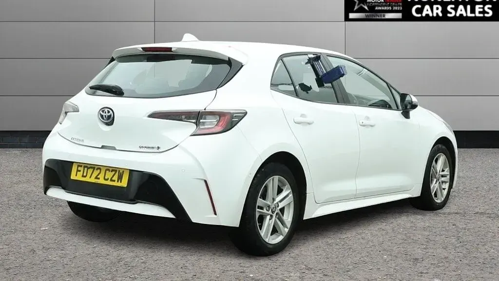 Used Toyota Corolla 2023 White Hatchback