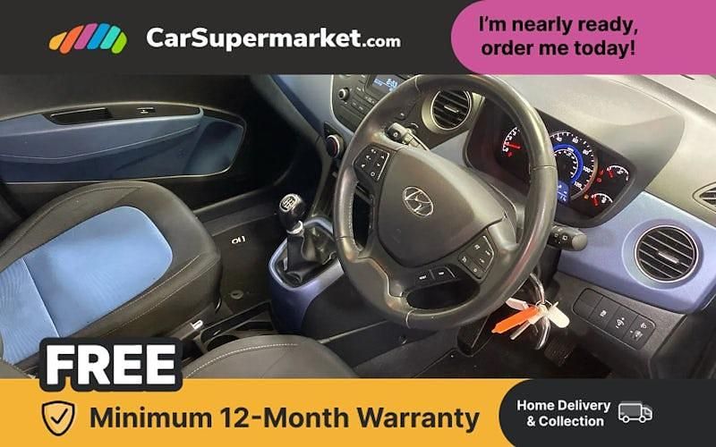 Used Hyundai i10 Premium 87 HP (63 kW) 2015 Blue Hatchback