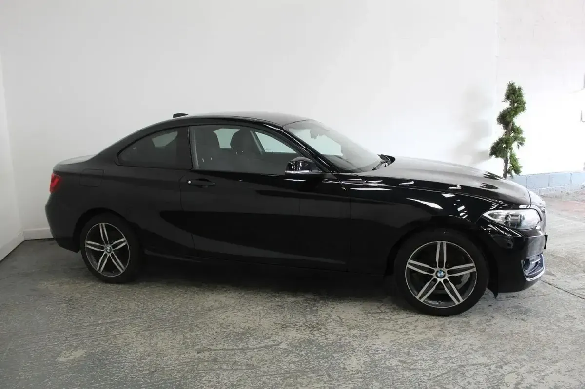 Used BMW 218 Sport Line 2016 Black Coupe