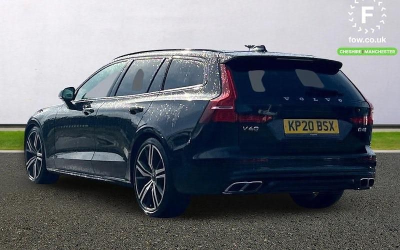 Used Volvo V60 R-Design Pro 190 HP (139 kW) 2019 Black Estate