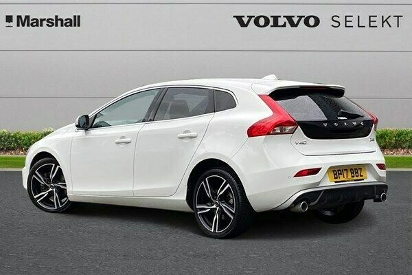 White Used 2017 Volvo V40 R-Design Pro Estate | £9,999 (Fair price) - Image 1/4