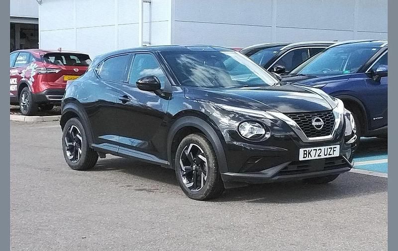 Used Nissan Juke N-Connecta 112 HP (82 kW) 2022 Black SUV