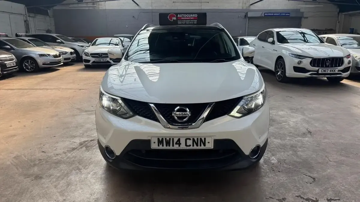 Used Nissan Qashqai Tekna 110 HP (80 kW) 2014 White SUV