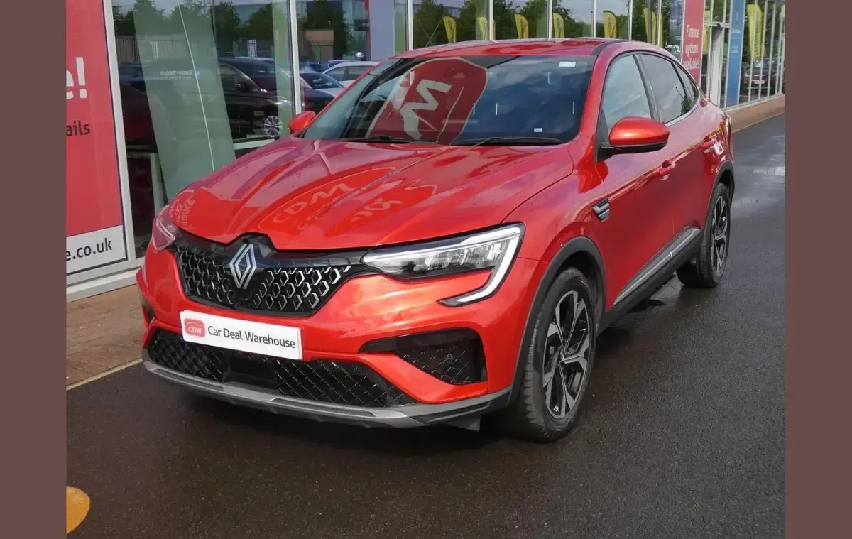 Used Renault Arkana Techno 140 HP (102 kW) 2024 Red SUV