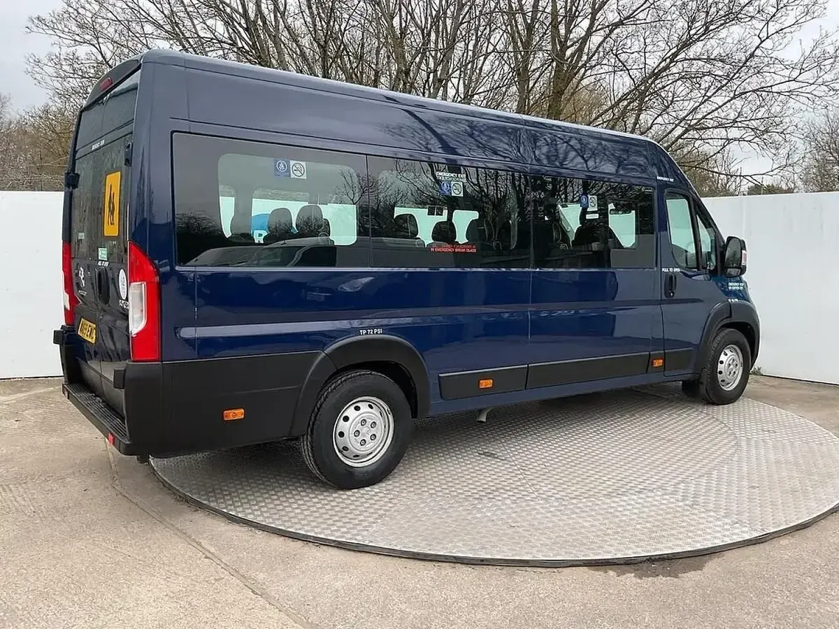 Used Peugeot Boxer 130 HP (95 kW) 2019 Blue Van