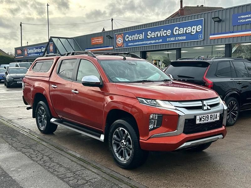 Orange Used 2019 Mitsubishi L200 Pickup | £22,995 (Expensive) - Image 1/2