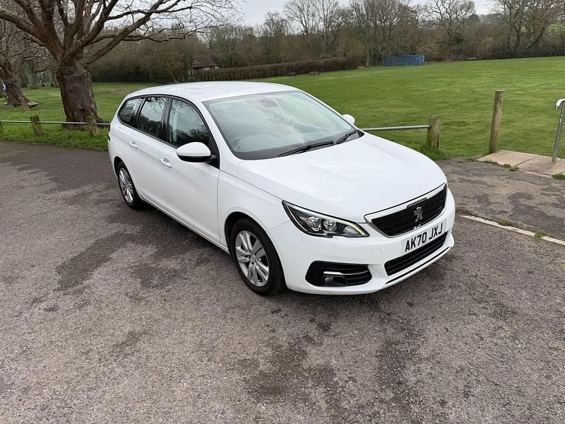 Used Peugeot 308 SW Active Premium 130 HP (95 kW) 2020 White Estate