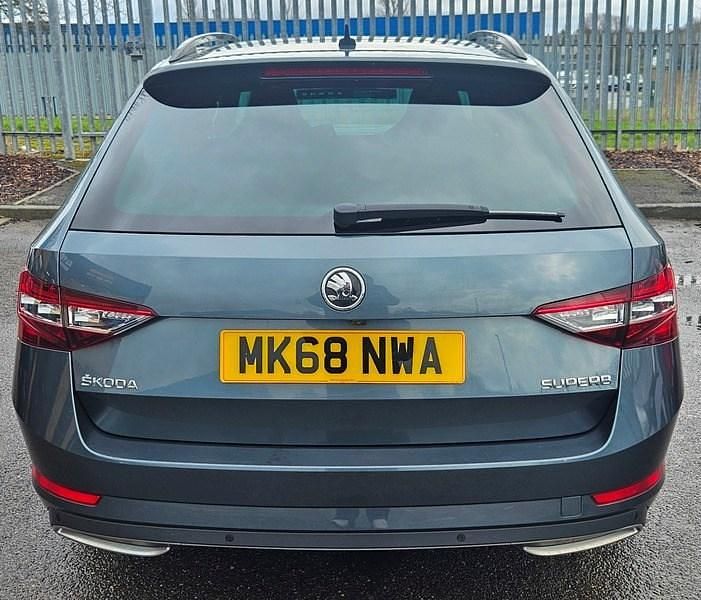 Used Skoda Superb SportlinePlus 190 HP (139 kW) 2018 Grey Estate