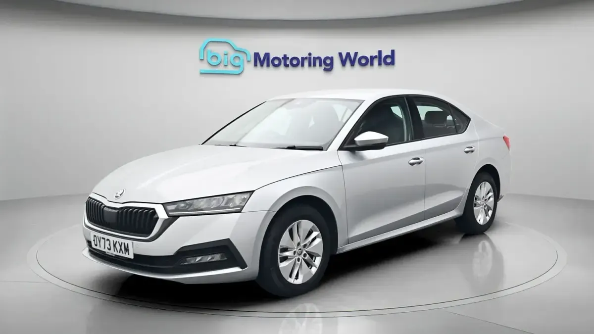 Begagnad Skoda Octavia SE Technology 114 HK (83 kW) 2023 Silver Halvkombi