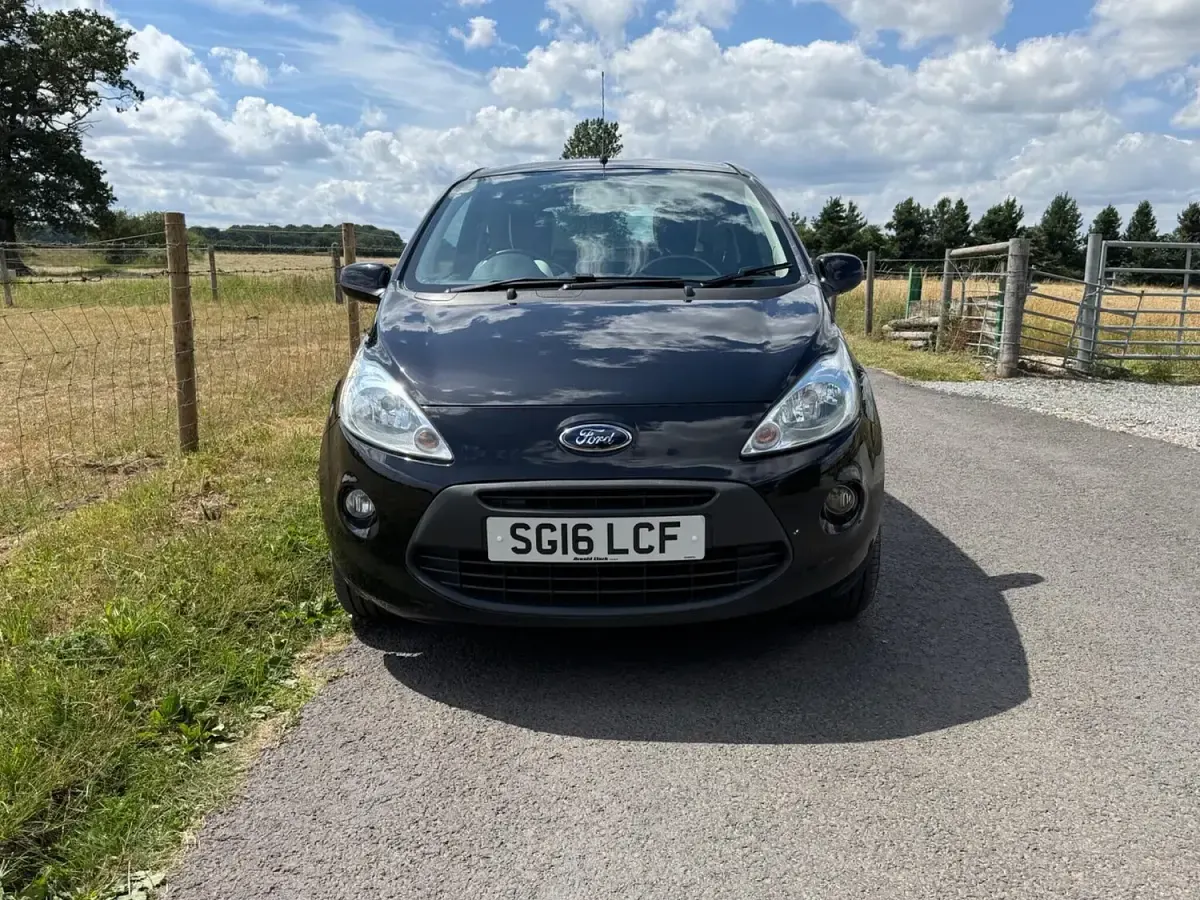 Used Ford Ka Zetec 69 HP (50 kW) 2016 Black Hatchback