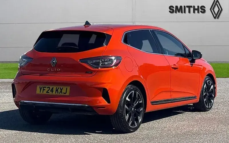 Used Renault Clio Techno 143 HP (105 kW) 2025 Hatchback