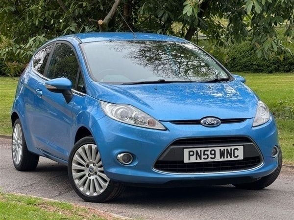 Blue Used 2009 Ford Fiesta Titanium Hatchback | £3,495 (Fair price) - Image 1/1