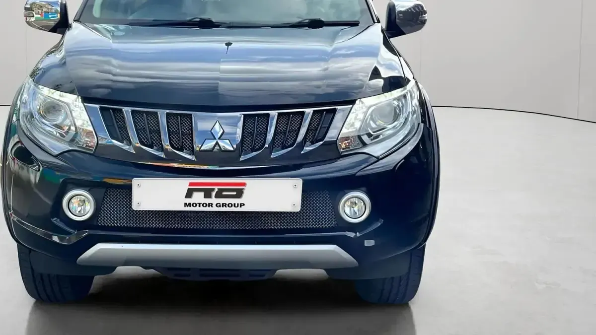 Used Mitsubishi L200 181 HP (133 kW) 2019 Black Pickup