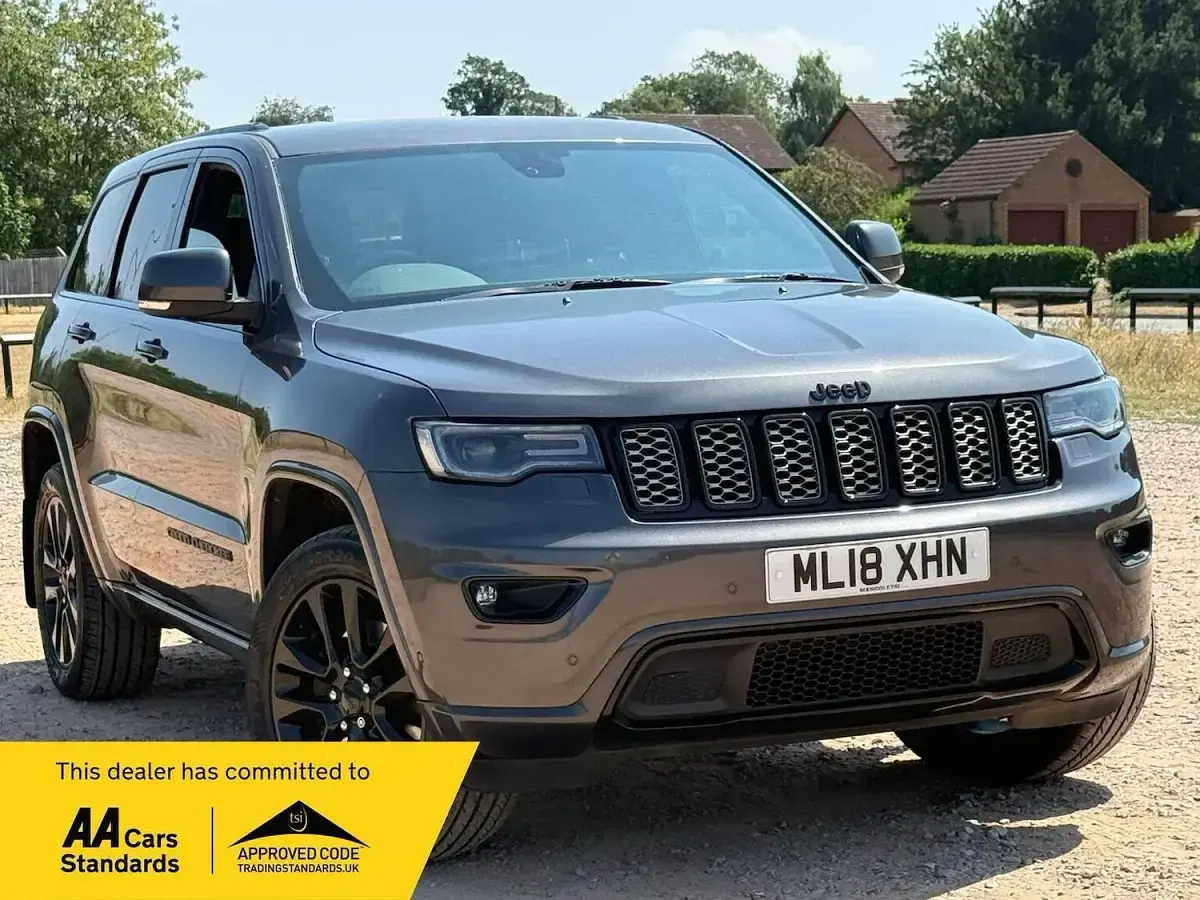 Used Jeep Grand Cherokee Night Eagle 250 HP (183 kW) 2018 SUV