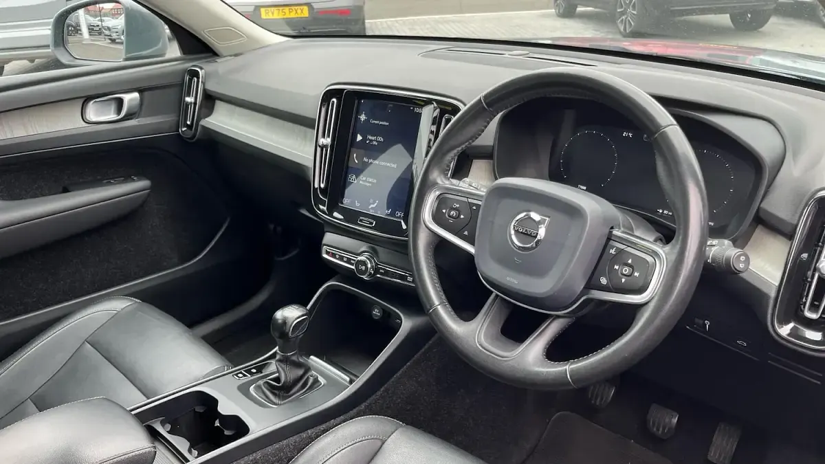 Used Volvo XC40 Inscription 150 HP (110 kW) 2019 Grey SUV